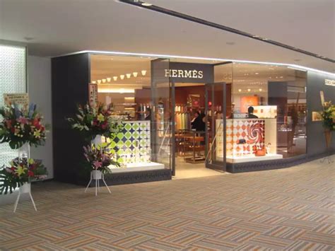 hermès narita airport t2 store furugome photos